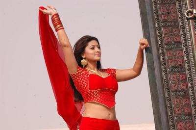 Sneha Stills From Murattu Kaalai Movie