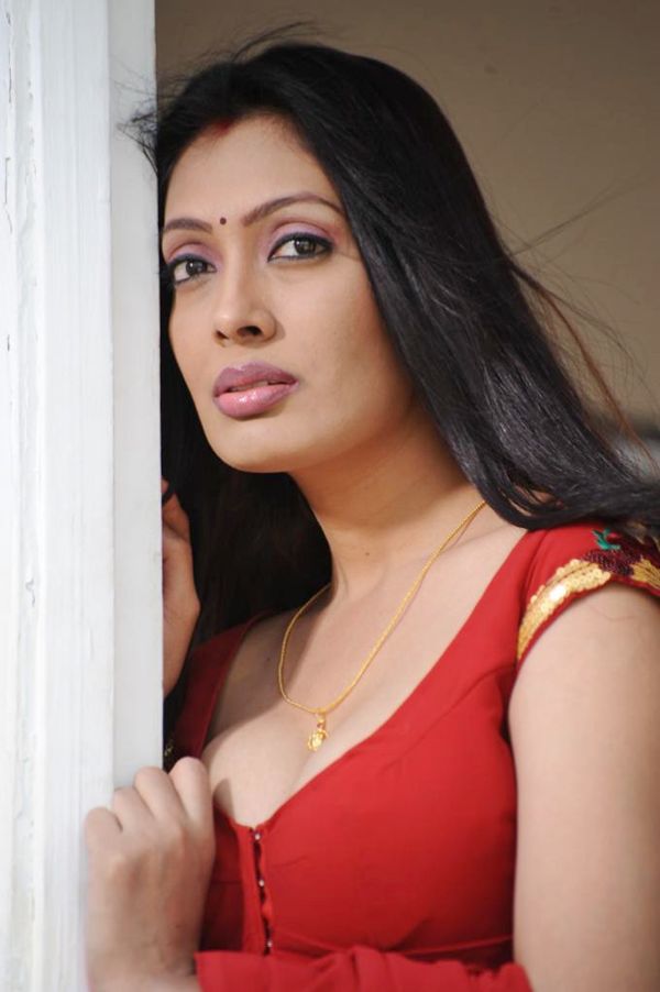 Mallu Actress Hot and Spicy Photo